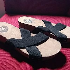 💜5/$25.00 Rocket Dog sandle, New